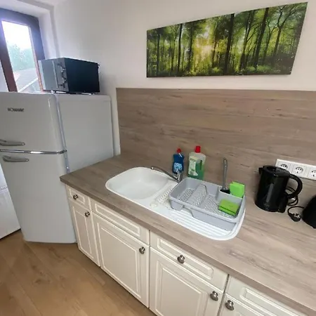 Moeblierte Im Zentrum Ottersbergs Fuer Monteure Und Geschaeftlich Reisende Ls13 Ogl *